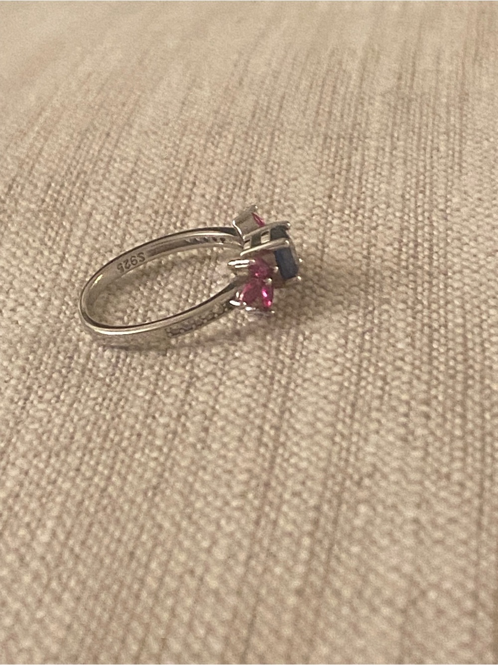 Gorgeous .925 Sterling Silver Blue Sapphire CZ & Ruby CZ Ring - Picture 8 of 10